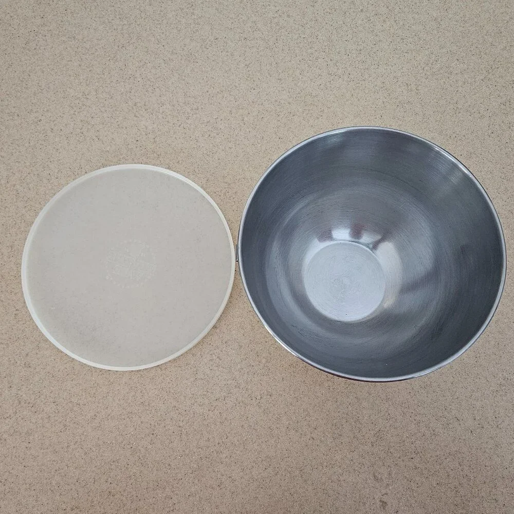 RARE VINTAGE REVERE WARE STAINLESS STEEL O RING MIXING STORAGE BOWL & LID